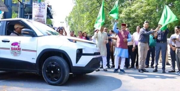 देहरादून जिला प्रशासन की अभिनव पहल से ‘‘फ्री सखी कैब सुविधा’’ जनमानस को समर्पित