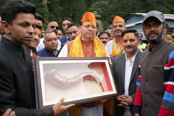 मुख्यमंत्री धामी ने जागेश्वर धाम में की पूजा अर्चना, 76.78 करोड़ रुपये की योजनाओं का का किया लोकार्पण 